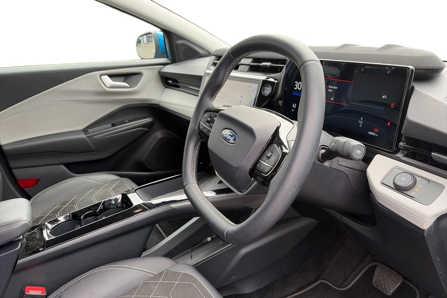 Ford Puma Gen-E Photo 8