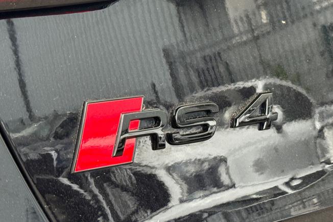 AUDI Rs4 Avant Photo 25