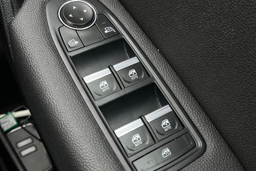 Renault Captur Photo autoimg-2829220d528b0067835f85b91d81f4621ff69ad3.jpg