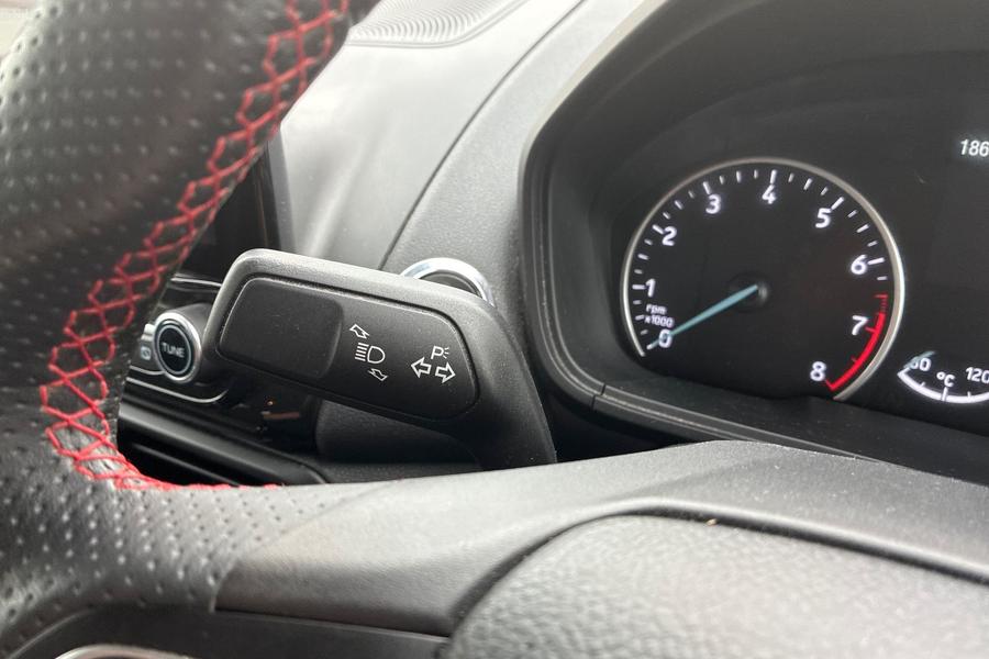 Ford ECOSPORT Photo autoimg-282aa724e6198dce58350a094d27a54e9f34c405.jpg