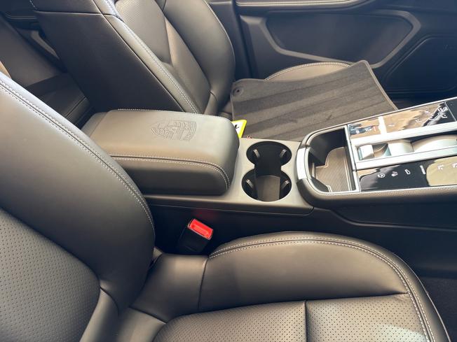 PORSCHE Macan Photo 19