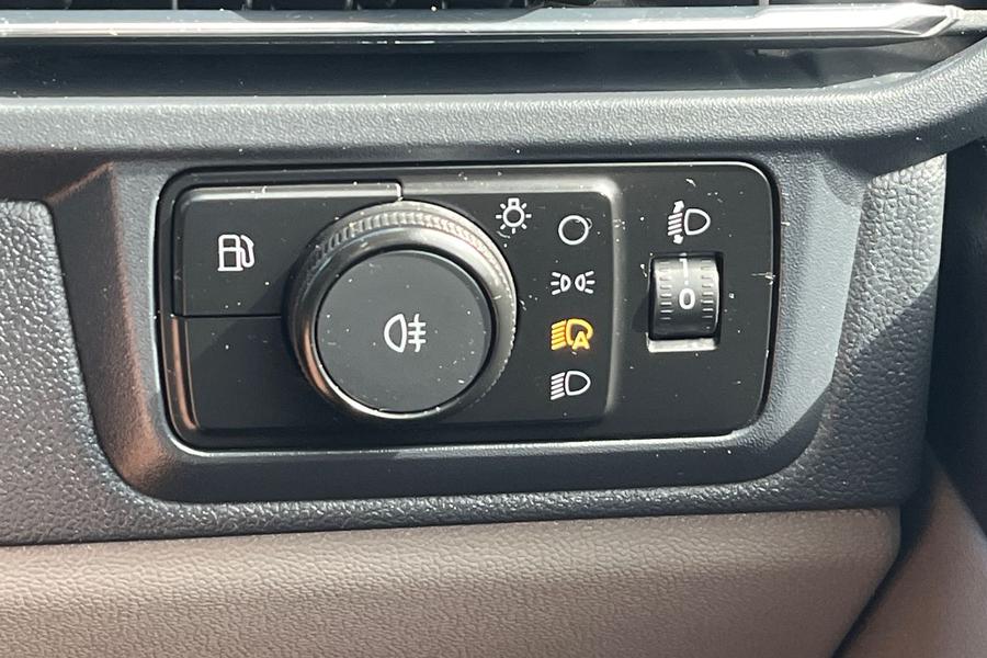 Ford TRANSIT CUSTOM Photo autoimg-282b00c44b0d0fb6772a45700cb745c7035c35f7.jpg