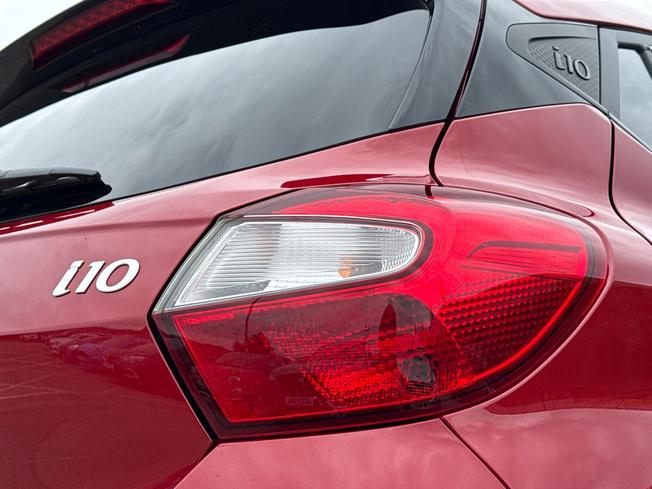 HYUNDAI i10 Photo 18