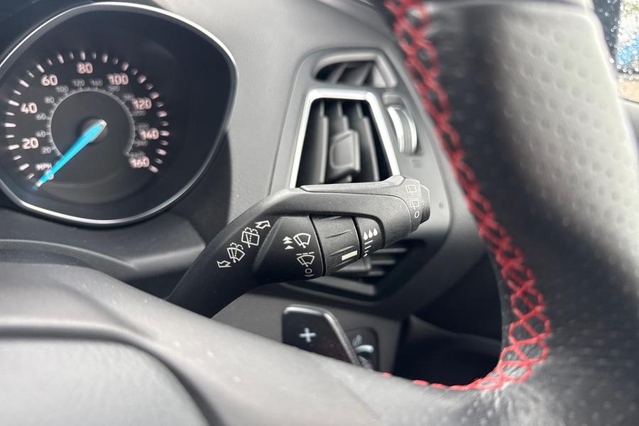 Ford KUGA Photo autoimg-2831ba54fc240462f050aebe15e5e7bce183da00.jpg