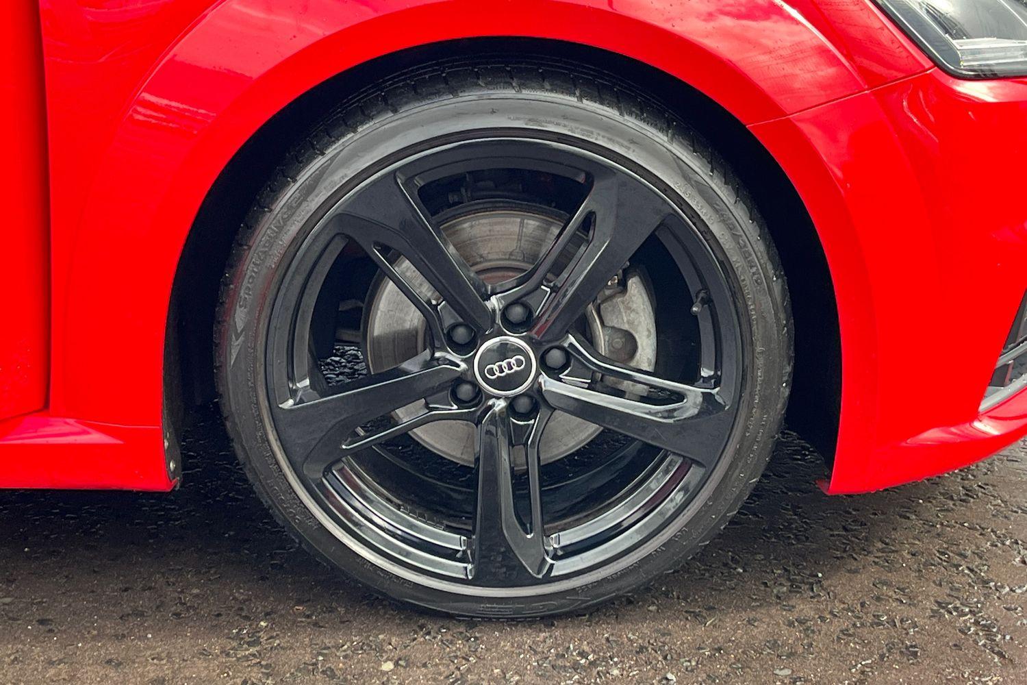 Audi TT Photo 7
