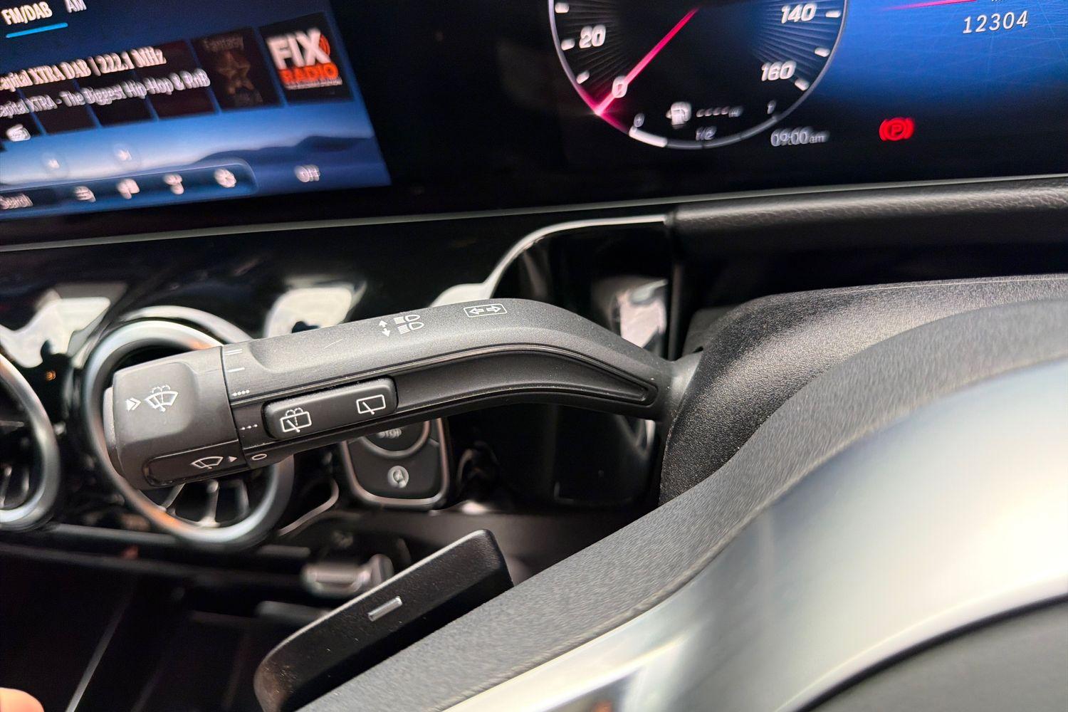 Mercedes-Benz GLA Photo 13