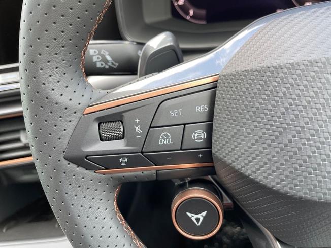 CUPRA Formentor Photo 16