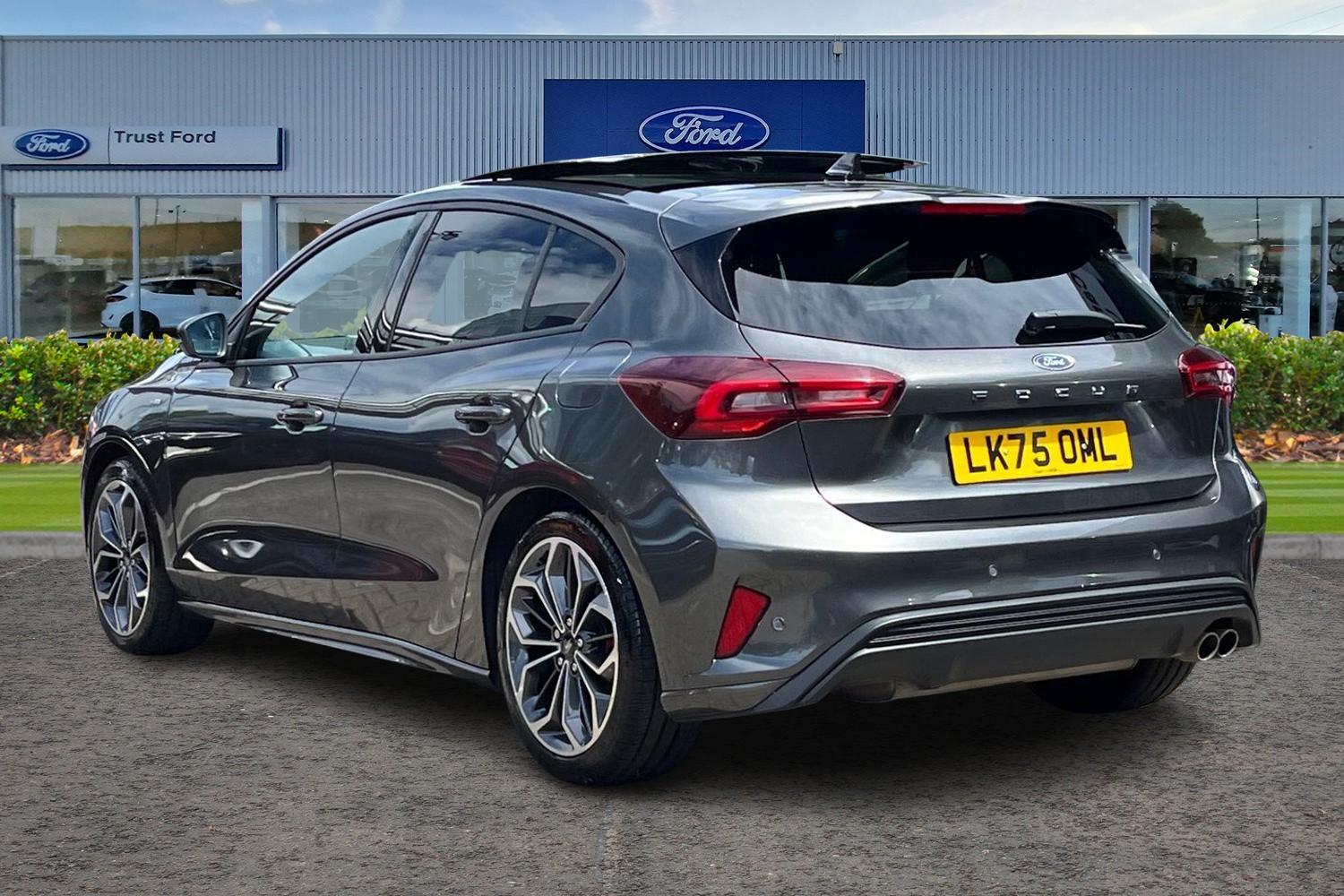 Ford Focus Photo 1