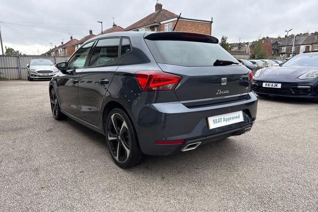 SEAT Ibiza Photo 23