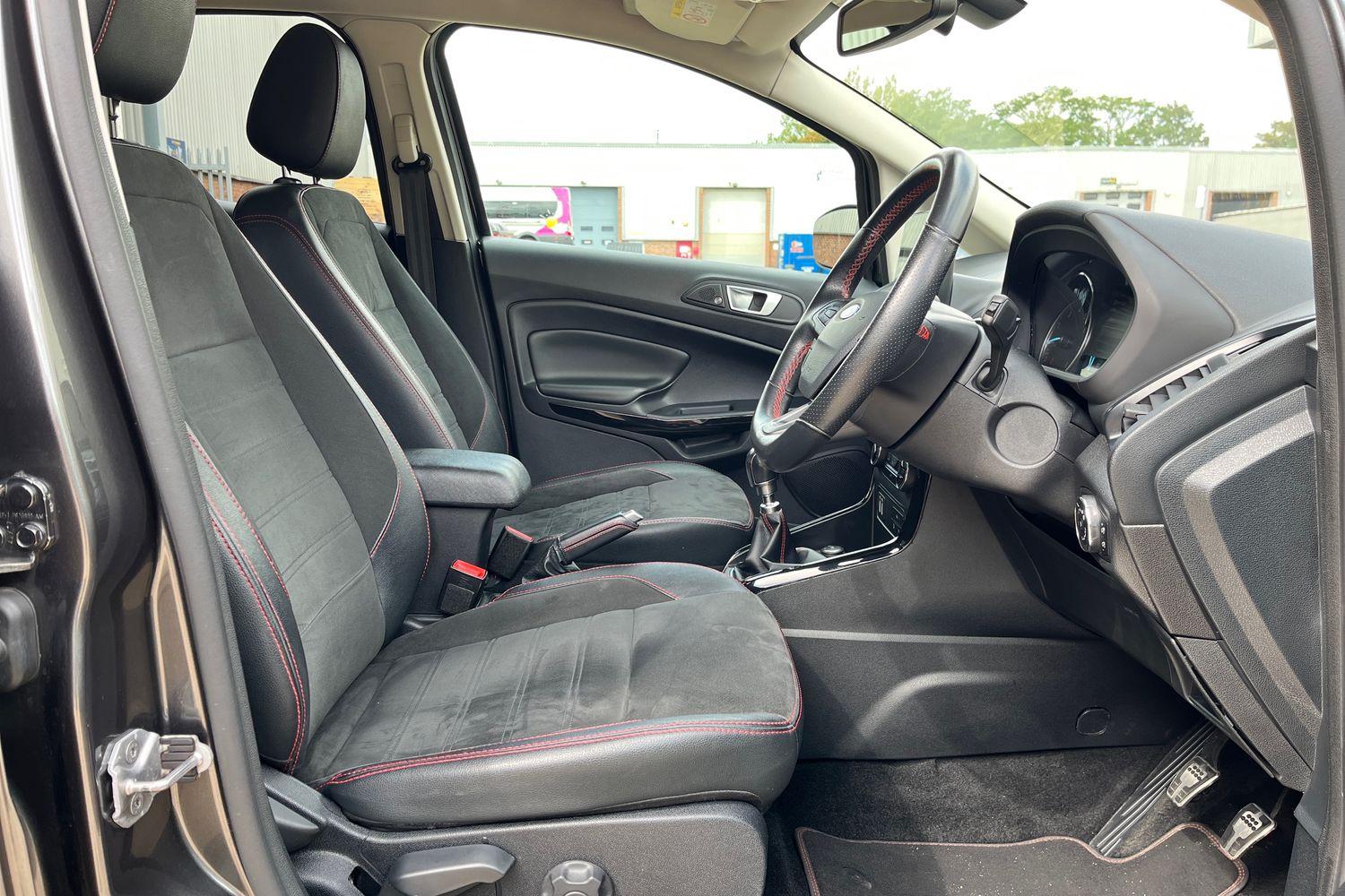 Ford EcoSport Photo 28