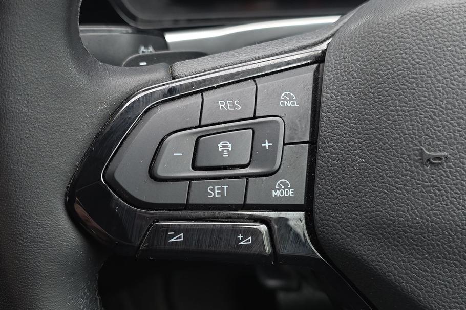 Used FORD TRANSIT CONNECT WR75HYN 29