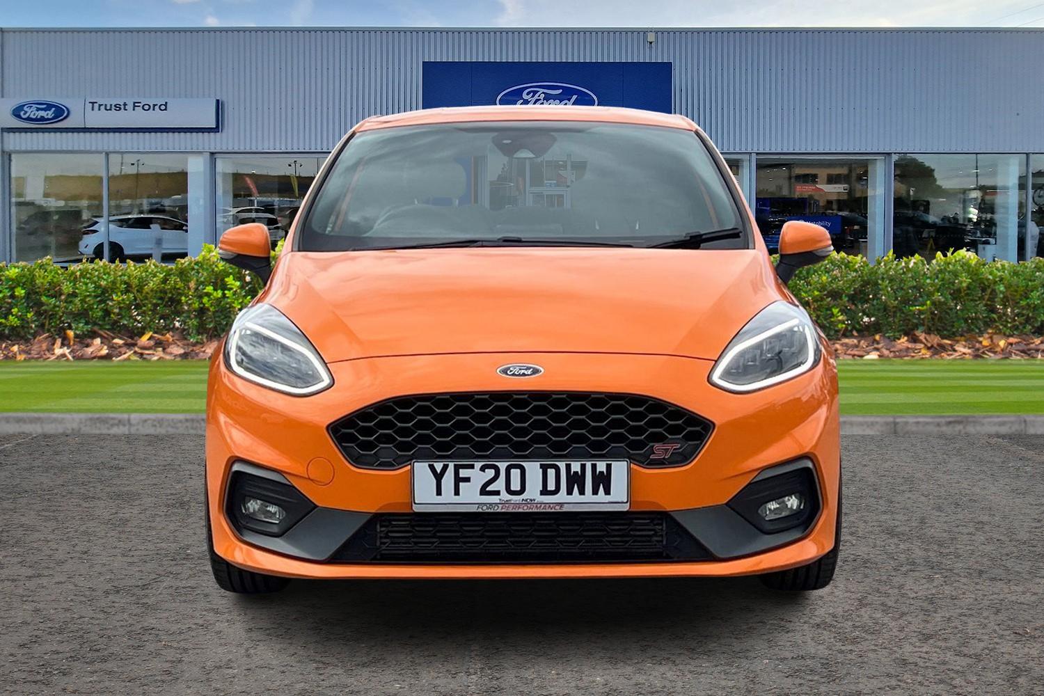 Ford FIESTA Photo 5
