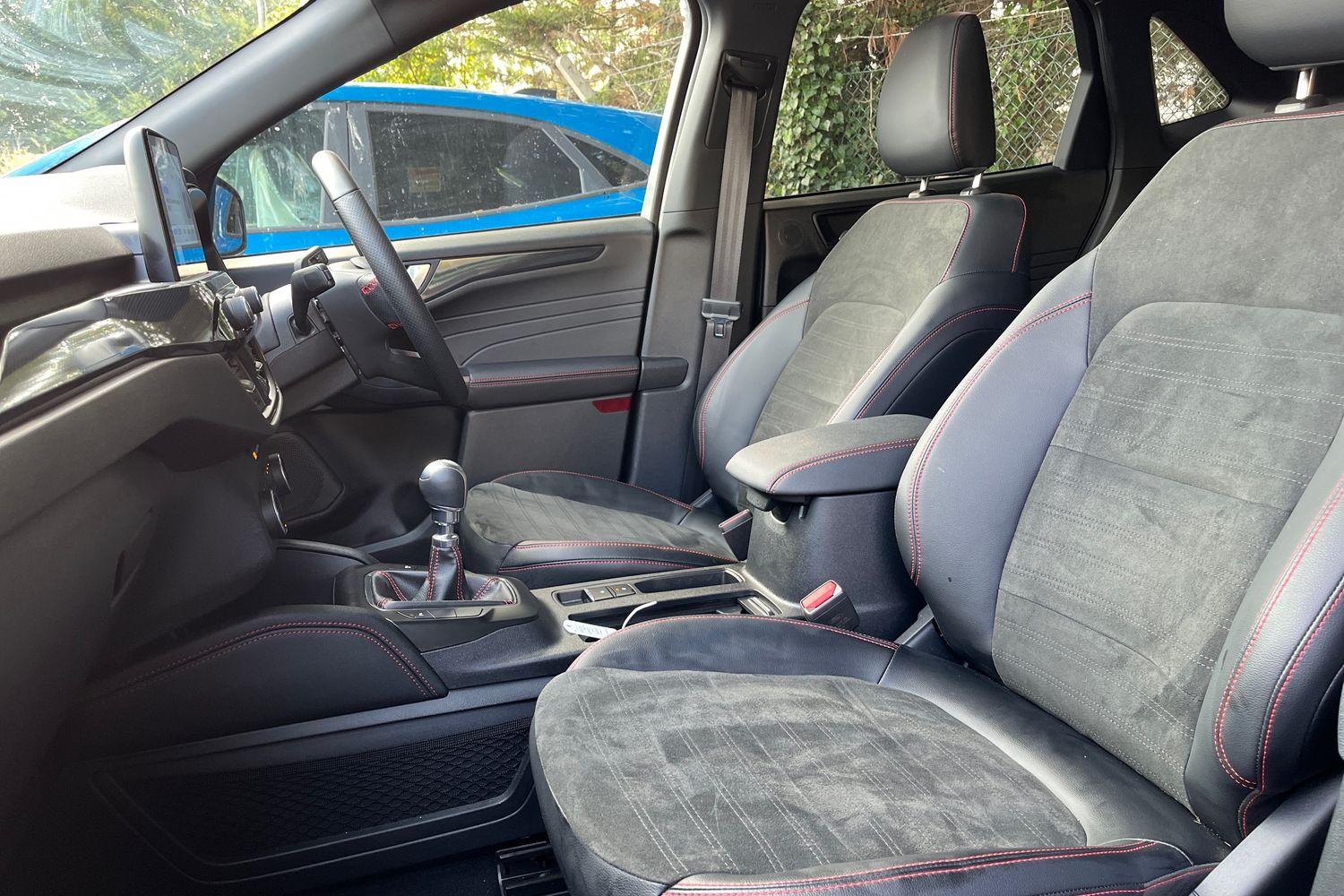 Ford KUGA Photo 18