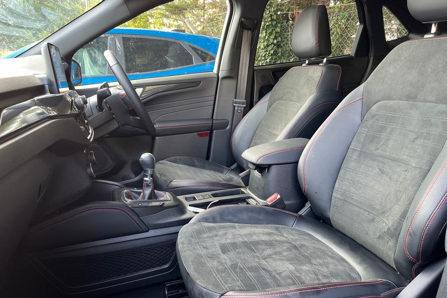 Ford KUGA Photo autoimg-28499d38897bdf306da468558c0dd77459b7e09e.jpg