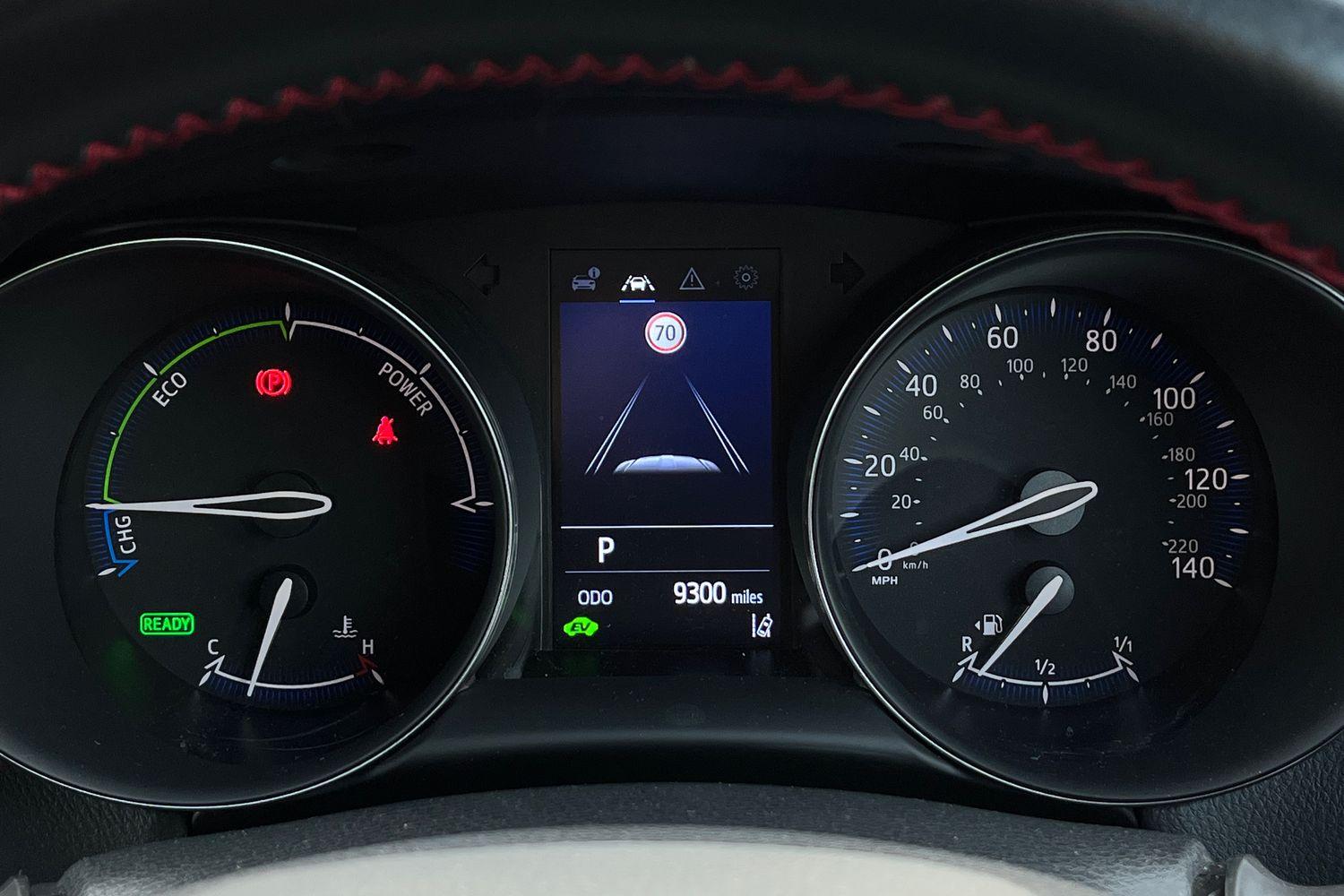 Toyota C-HR Photo 12