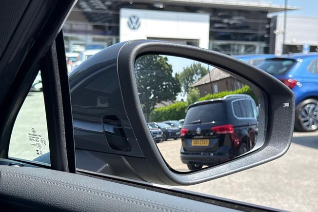 VOLKSWAGEN Tiguan Photo 42