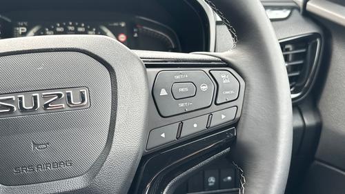 Isuzu D-Max Photo autoimg-2853d3bdf215a5a6ad22a4a13e774de5b96eabf9.jpg