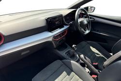 SEAT Ibiza Photo 2