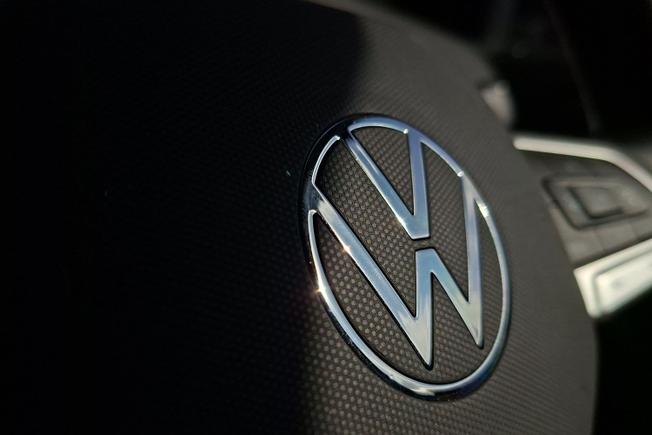 Volkswagen T-Roc Photo 24