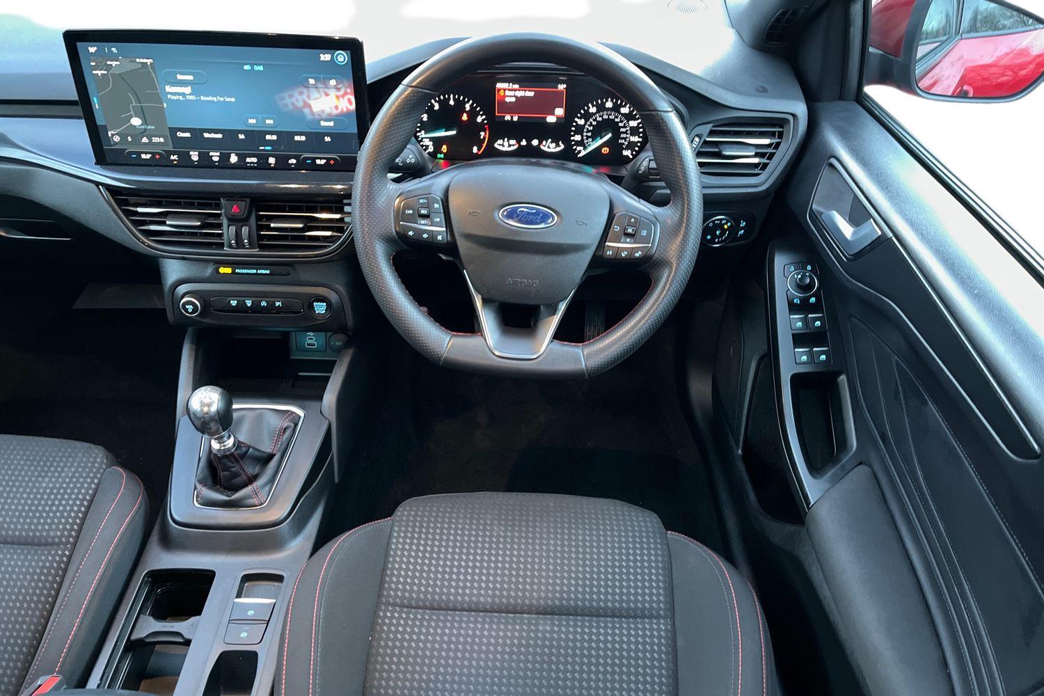 Ford FOCUS Photo 10