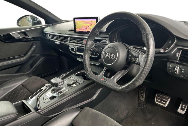 AUDI RS5 Photo 6