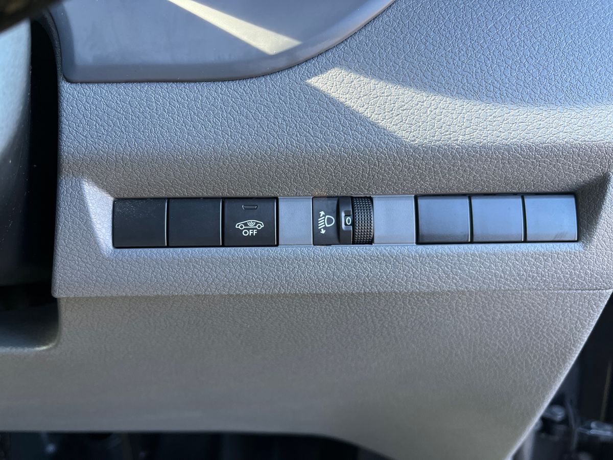 Vauxhall Vivaro Photo 38
