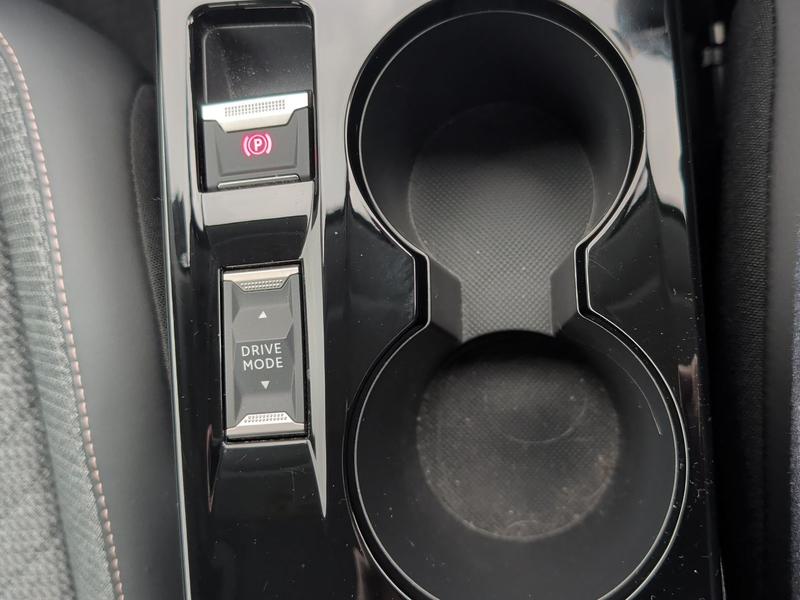 Used Peugeot E-208 NU74LXF 41