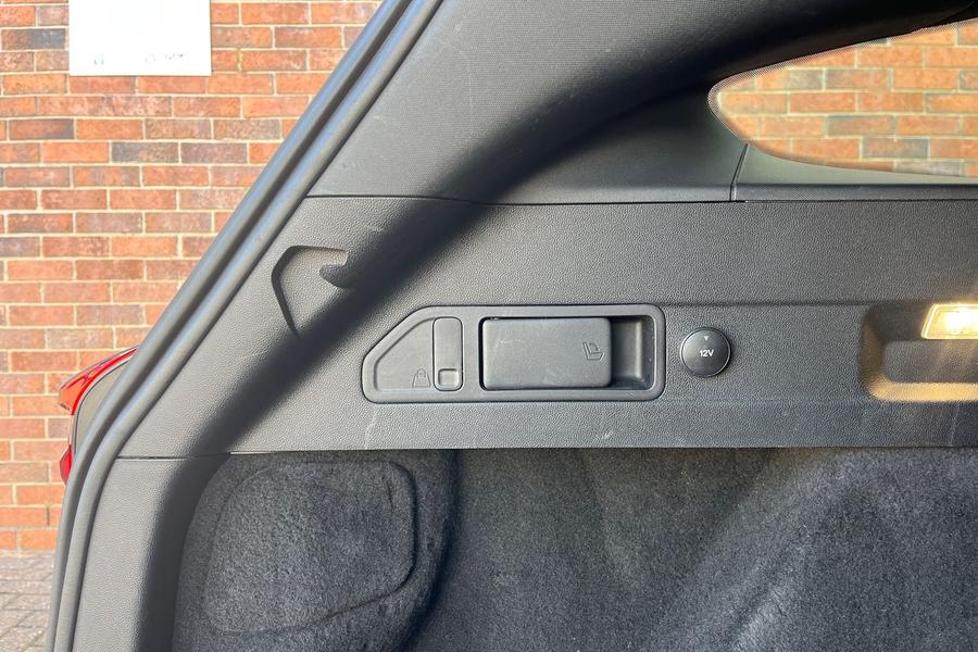Ford Focus Photo autoimg-286e0d038c43d96f6f63e86b09b0bbcae291db4c.jpg