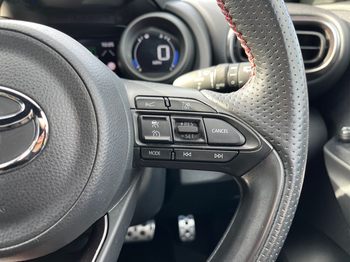 Toyota Yaris Photo 15