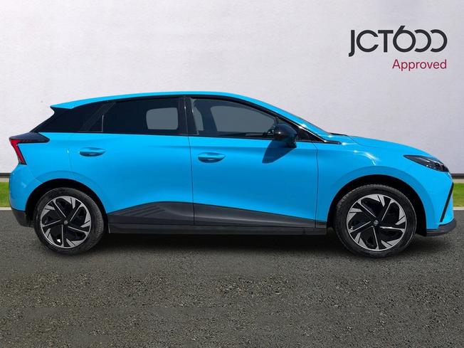 MG Motor UK MG4 Photo 4