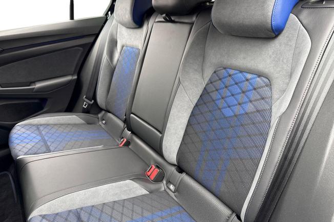 Volkswagen Golf Photo 9