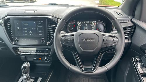 Isuzu D-Max Photo autoimg-2876f77a830fe73d89ca5f0ba9aae829ce2e3cee.jpg