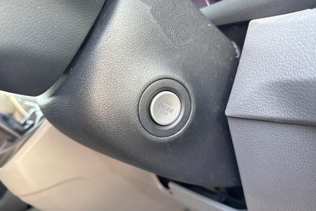 VOLKSWAGEN Crafter Photo 32