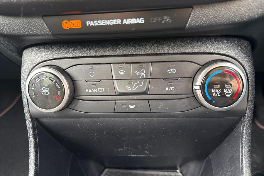 Ford Fiesta Photo autoimg-28794422ce7f867da7075a5dbf6441dd3bd15c67.jpg
