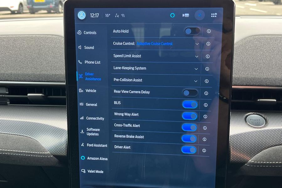 Ford Mustang Mach-E Photo autoimg-2879d61b4d79e2ca5122b76d48c3b316330c1893.jpg