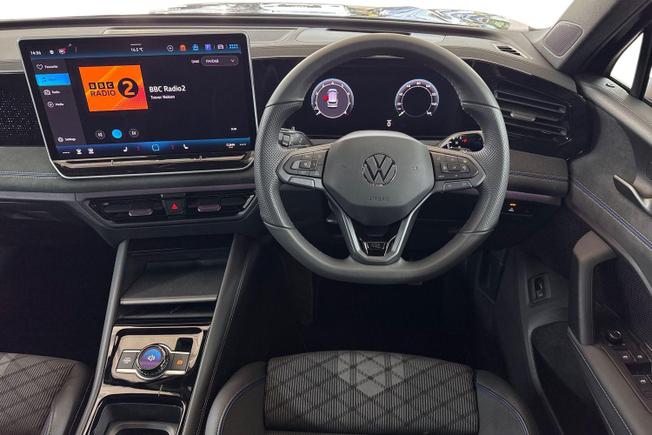 VOLKSWAGEN Tiguan Photo 11