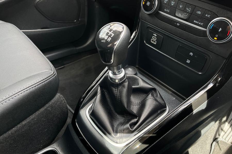 Ford EcoSport Photo autoimg-287f3cc34947171afbe6f446bbb443702ebd0efb.jpg