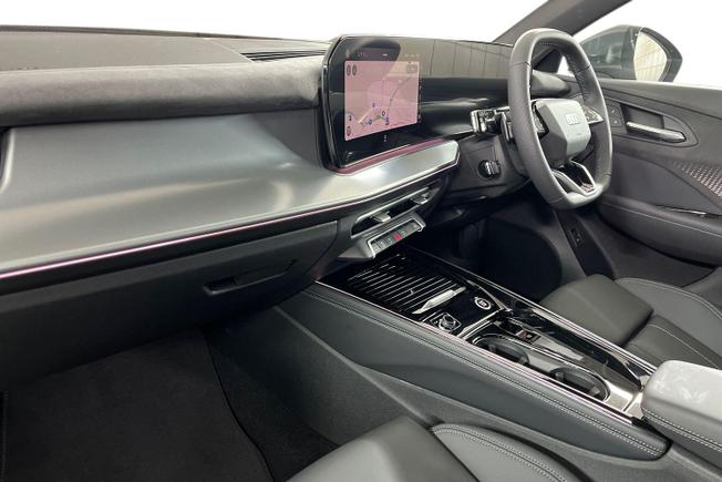 AUDI Q3 Photo 2