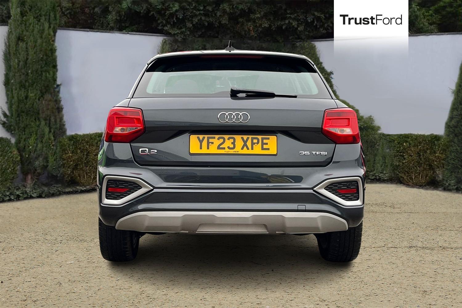 Audi Q2 Photo 6