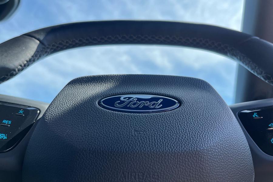 Ford Explorer Photo autoimg-288736a6087627bfcbf72d2a1fbc773d0929653b.jpg