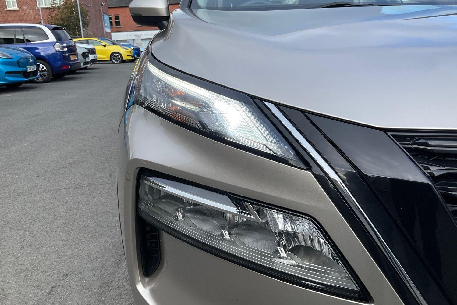 Nissan X-TRAIL Photo 35