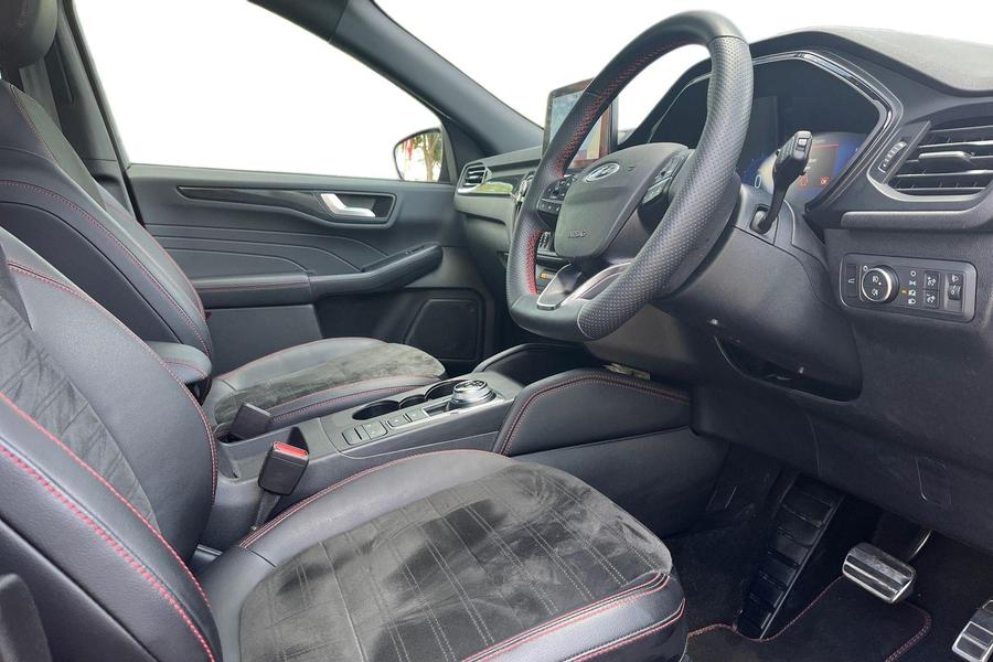 Ford KUGA Photo autoimg-288b26b579518c12fca8a0ab19dd41914a39061f.jpg