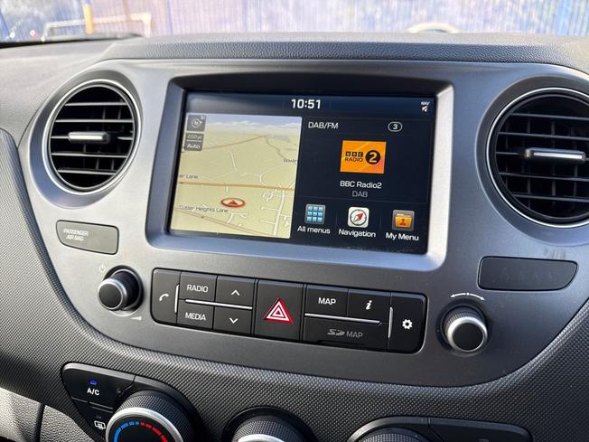 HYUNDAI i10 Photo 34