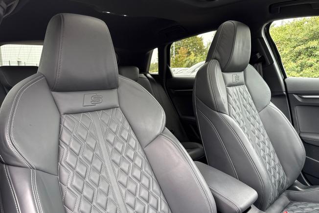 AUDI S3 Photo 31