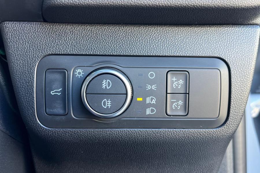 Ford Kuga Photo autoimg-28925d565e1ed4ac32eee4a535c1c76ba893facd.jpg