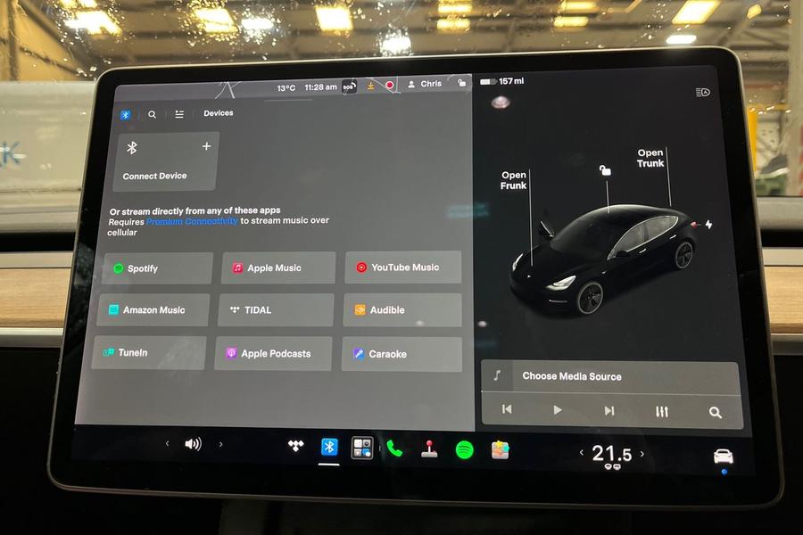 TESLA MODEL 3 Photo autoimg-2897345c06fad01f0ae2fff494330bd0cd958005.jpg