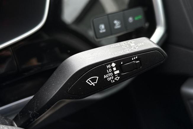 AUDI Q3 Photo 40
