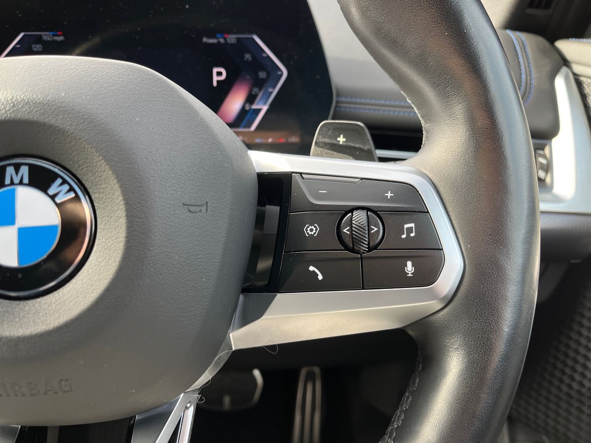 BMW X1 Photo 16