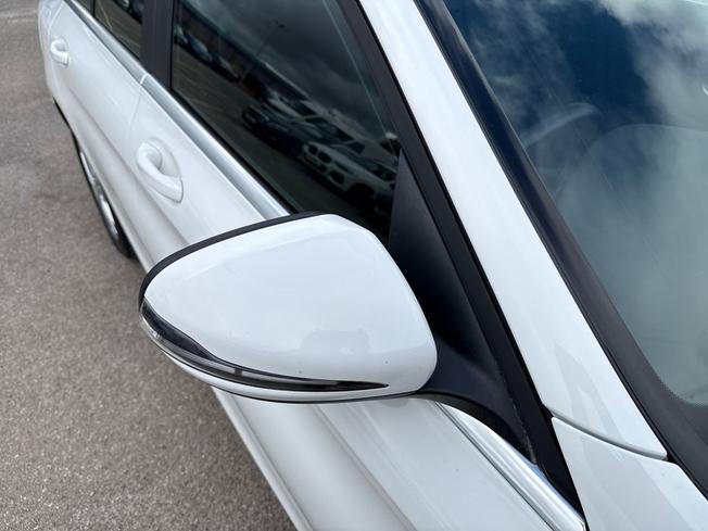 MERCEDES-BENZ C Class Photo 20