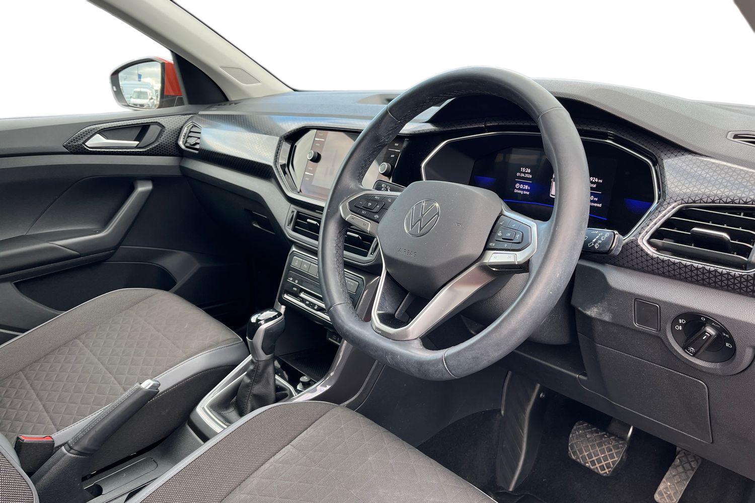 Volkswagen T-CROSS Photo 8